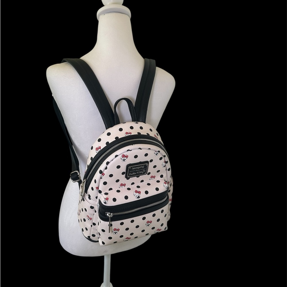 Loungefly Loves Hello Kitty EUC Polka Dot Backpack - Picture 2 of 9